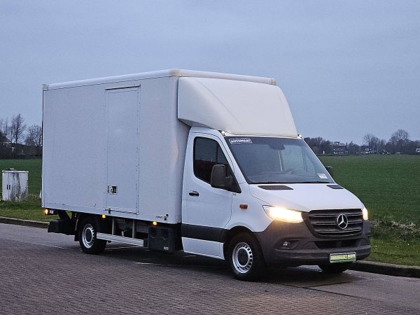 MERCEDES-BENZ - SPRINTER 319