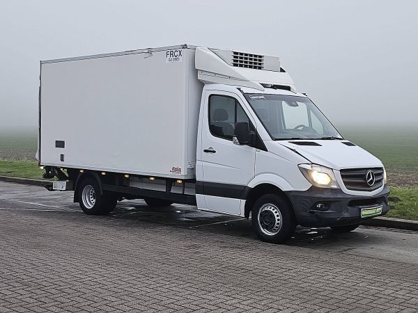 MERCEDES-BENZ - SPRINTER 516