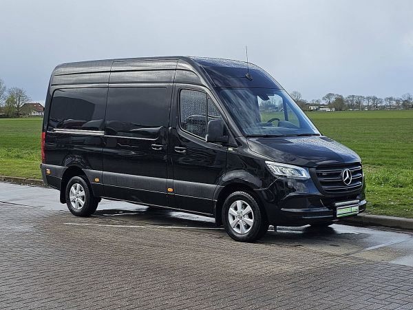 MERCEDES-BENZ - SPRINTER 319
