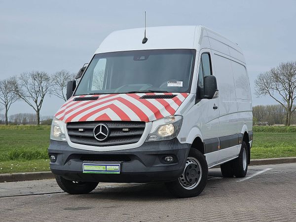 MERCEDES-BENZ - SPRINTER 519