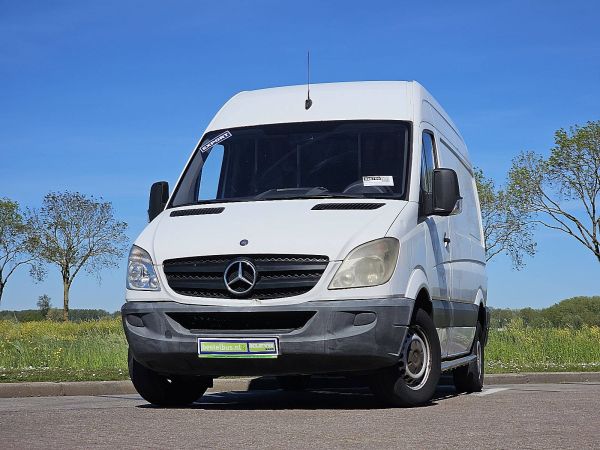 MERCEDES-BENZ - SPRINTER 209