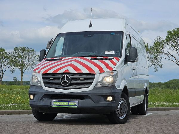MERCEDES-BENZ - SPRINTER 519