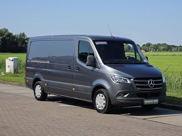 MERCEDES-BENZ - SPRINTER 319