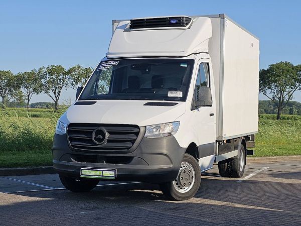 MERCEDES-BENZ - SPRINTER 516