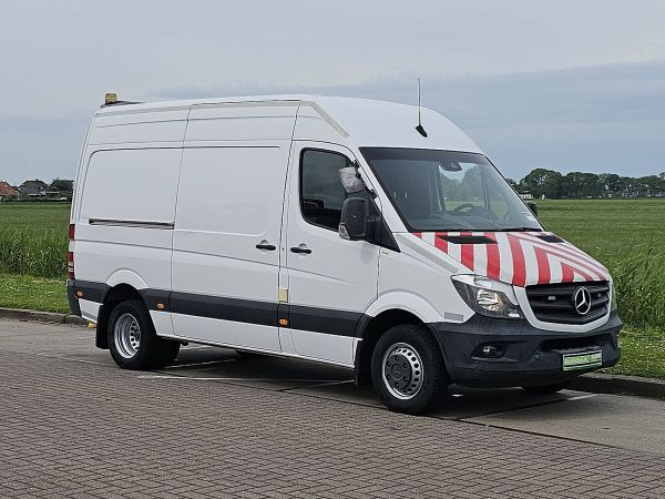 MERCEDES-BENZ - SPRINTER 519
