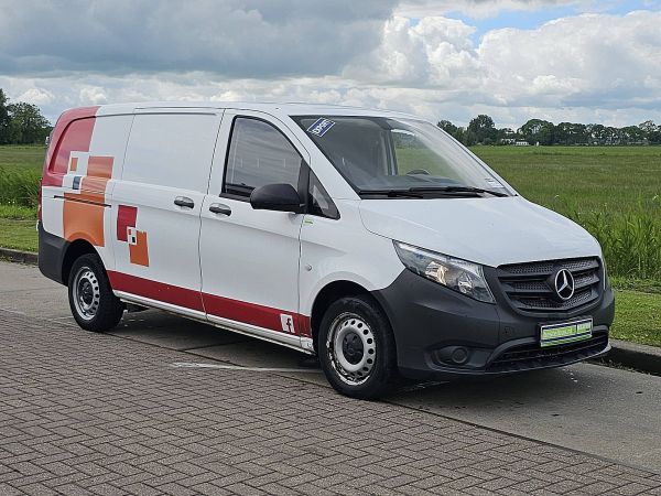 MERCEDES-BENZ - VITO 111