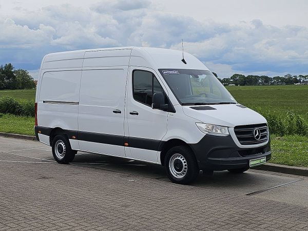 MERCEDES-BENZ - SPRINTER 311