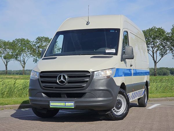 MERCEDES-BENZ - SPRINTER 311