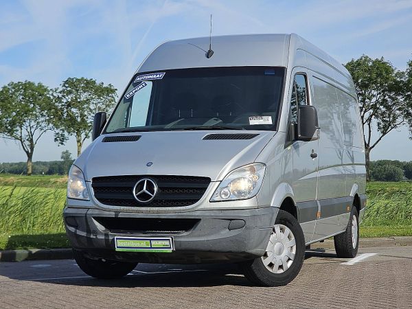 MERCEDES-BENZ - SPRINTER 319