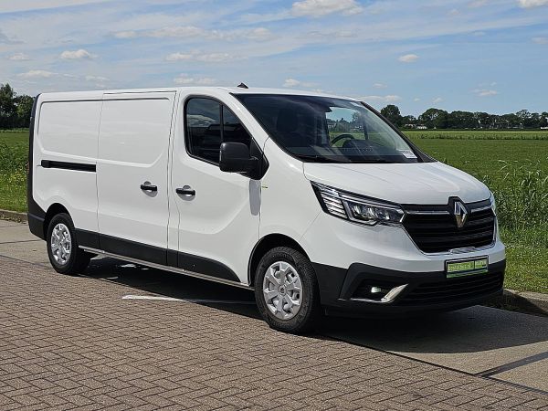 RENAULT - TRAFIC 2.0 DCI