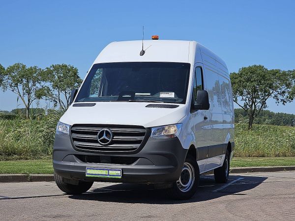 MERCEDES-BENZ - SPRINTER 311