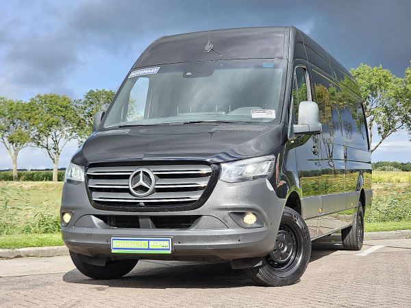 MERCEDES-BENZ - SPRINTER 319