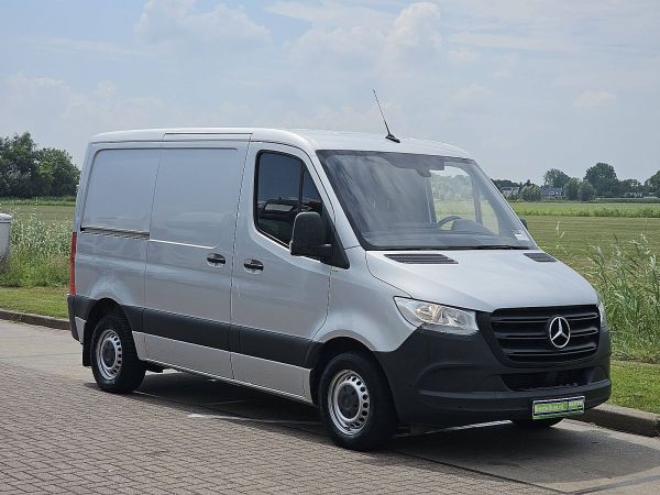 MERCEDES-BENZ - SPRINTER 311