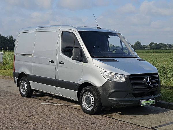 MERCEDES-BENZ - SPRINTER 311