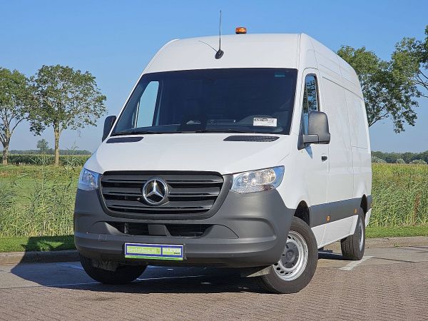 MERCEDES-BENZ - SPRINTER 311