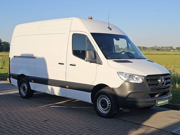 MERCEDES-BENZ - SPRINTER 311