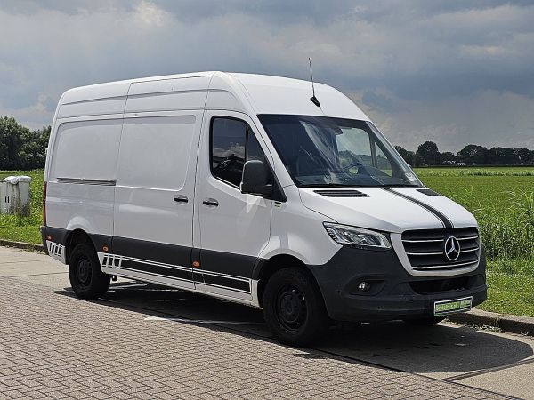 MERCEDES-BENZ - SPRINTER