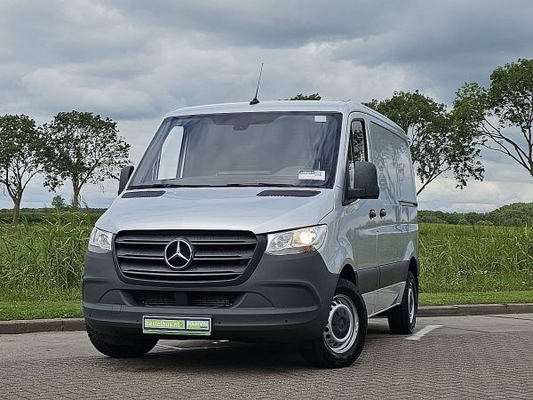 MERCEDES-BENZ - SPRINTER 311