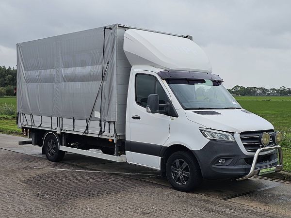 MERCEDES-BENZ - SPRINTER 319
