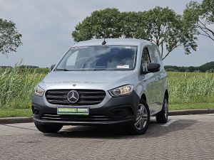 MERCEDES-BENZ - ECITAN