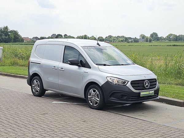 MERCEDES-BENZ - ECITAN