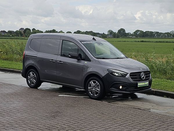 MERCEDES-BENZ - ECITAN