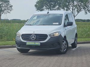 MERCEDES-BENZ - ECITAN