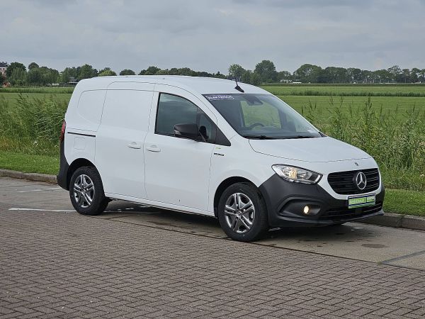 MERCEDES-BENZ - ECITAN