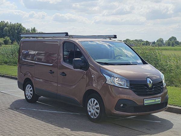 RENAULT - TRAFIC