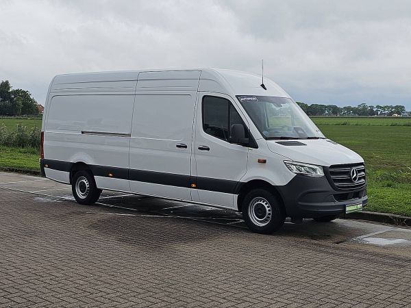 MERCEDES-BENZ - SPRINTER 317