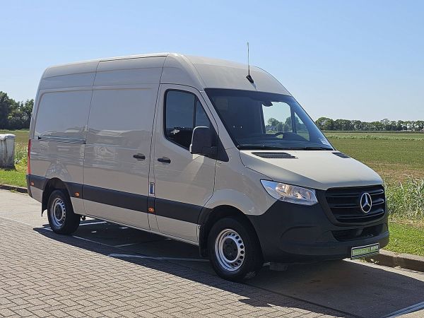 MERCEDES-BENZ - SPRINTER 311