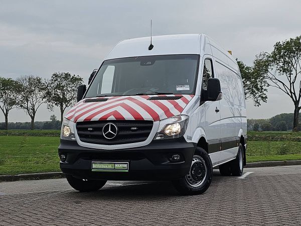 MERCEDES-BENZ - SPRINTER 519