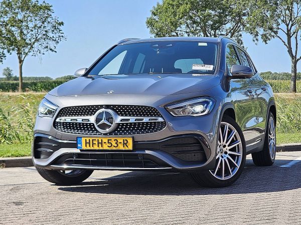 MERCEDES-BENZ - GLA 250