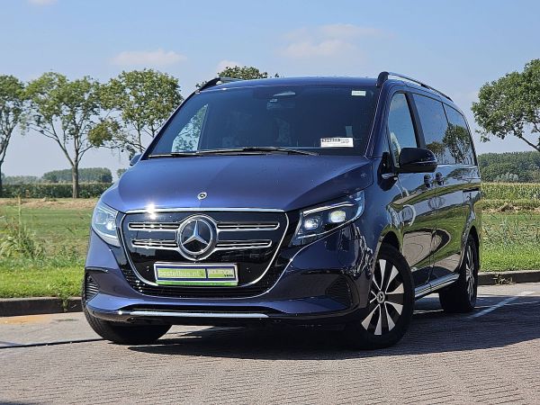 MERCEDES-BENZ - EQV 300