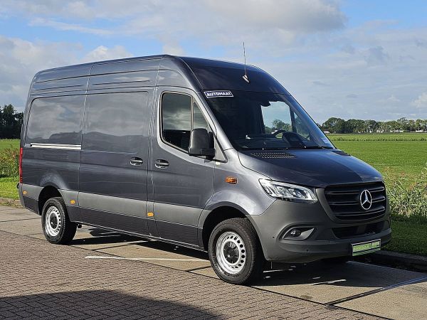 MERCEDES-BENZ - SPRINTER 317