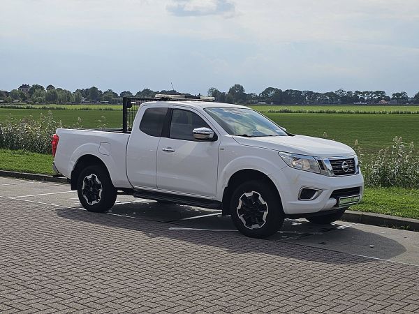 NISSAN - NAVARA 2.3