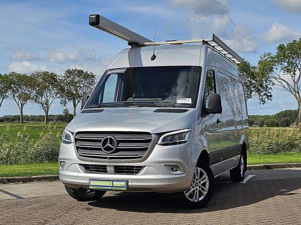MERCEDES-BENZ - SPRINTER 319