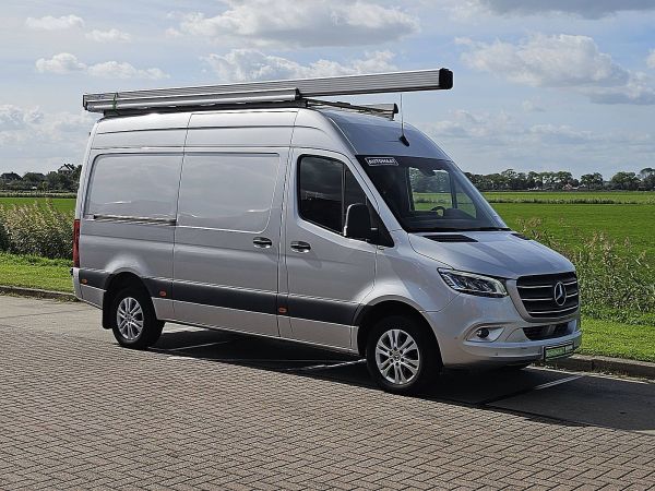 MERCEDES-BENZ - SPRINTER 319