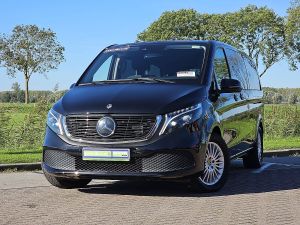 MERCEDES-BENZ - EQV 300