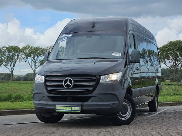 MERCEDES-BENZ - SPRINTER 319