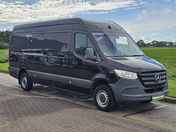MERCEDES-BENZ - SPRINTER 319