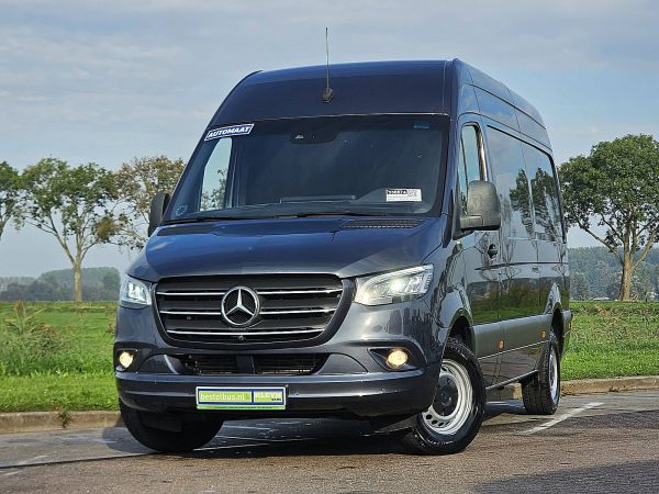MERCEDES-BENZ - SPRINTER 319