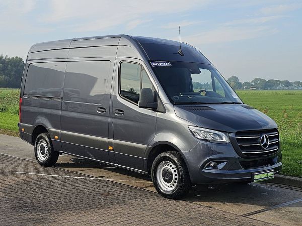 MERCEDES-BENZ - SPRINTER 319