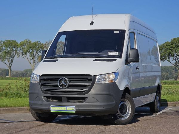 MERCEDES-BENZ - SPRINTER 311