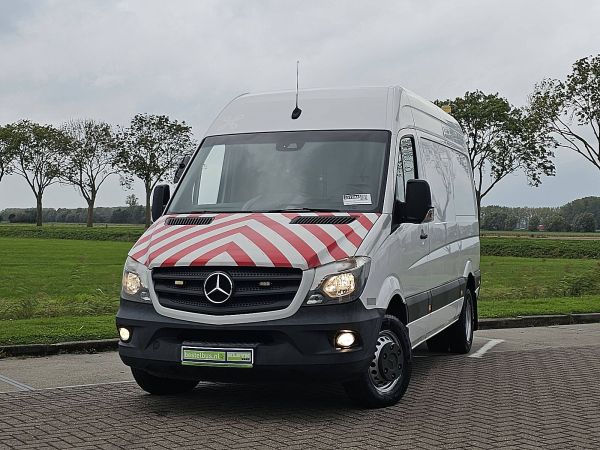 MERCEDES-BENZ - SPRINTER 519