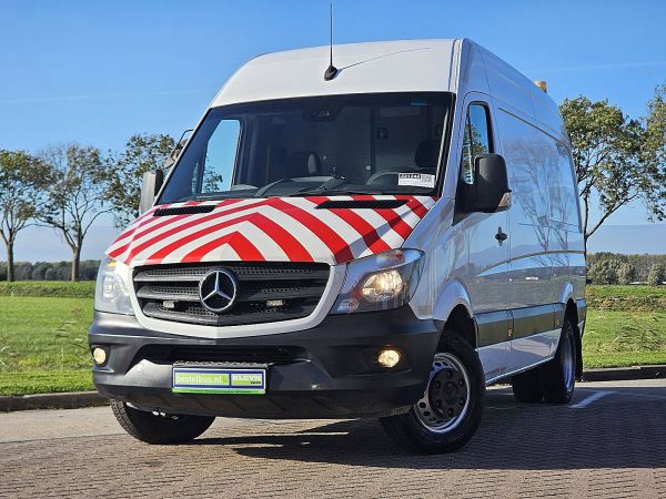 MERCEDES-BENZ - SPRINTER 519