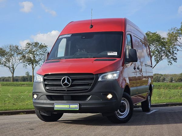 MERCEDES-BENZ - SPRINTER 319
