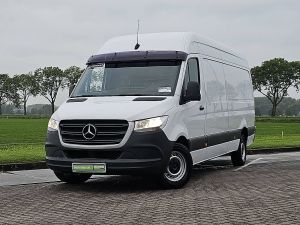 MERCEDES-BENZ - SPRINTER 319