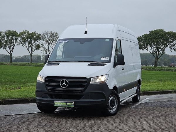 MERCEDES-BENZ - SPRINTER 215