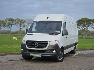 MERCEDES-BENZ - SPRINTER 519